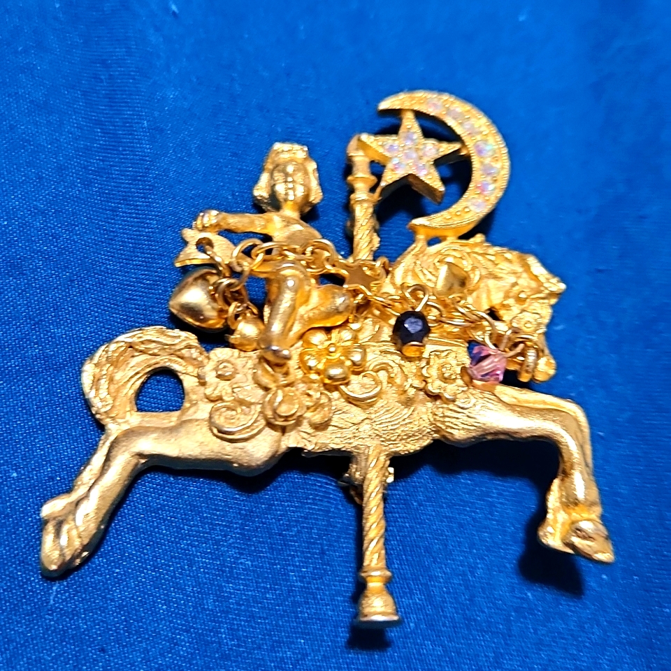 Kirks Folly Brooch 70$